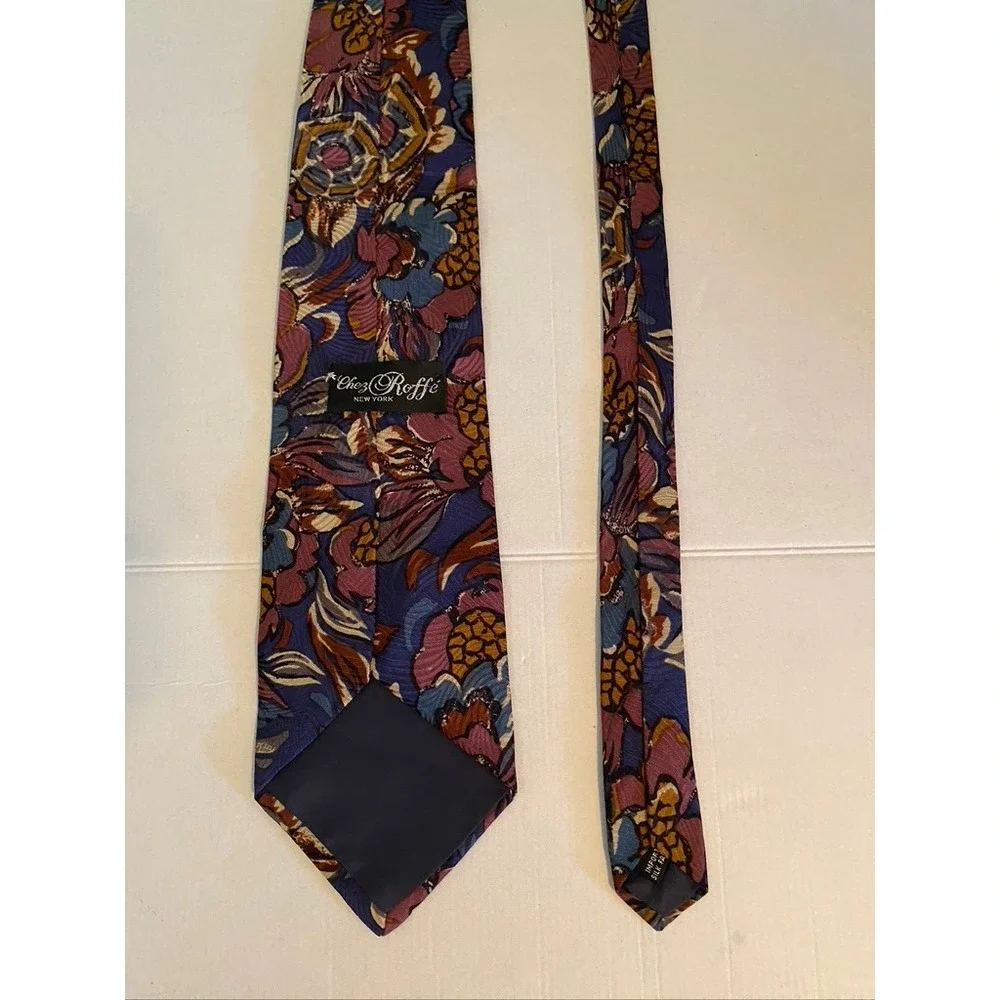 Chez Roffe New York Mens Silk Necktie Abstract Floral Purple Blue Gold USA Made